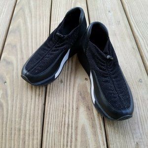 Donald J Pliner 7 M Black/White Wedge Sneakers